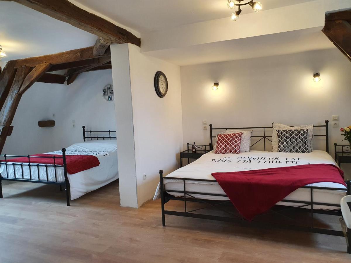 Au Petit Paradis Sainte-Gauburge-Sainte-Colombe ภายนอก รูปภาพ
