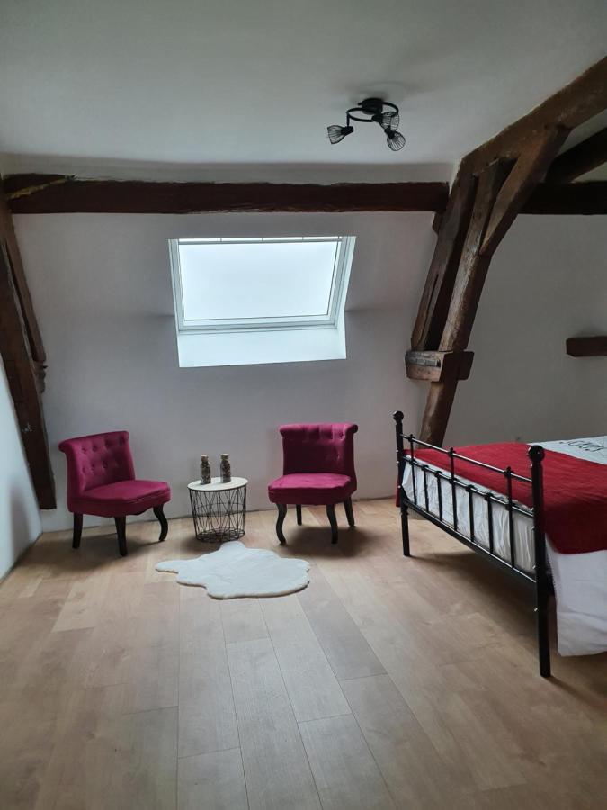 Au Petit Paradis Sainte-Gauburge-Sainte-Colombe ภายนอก รูปภาพ