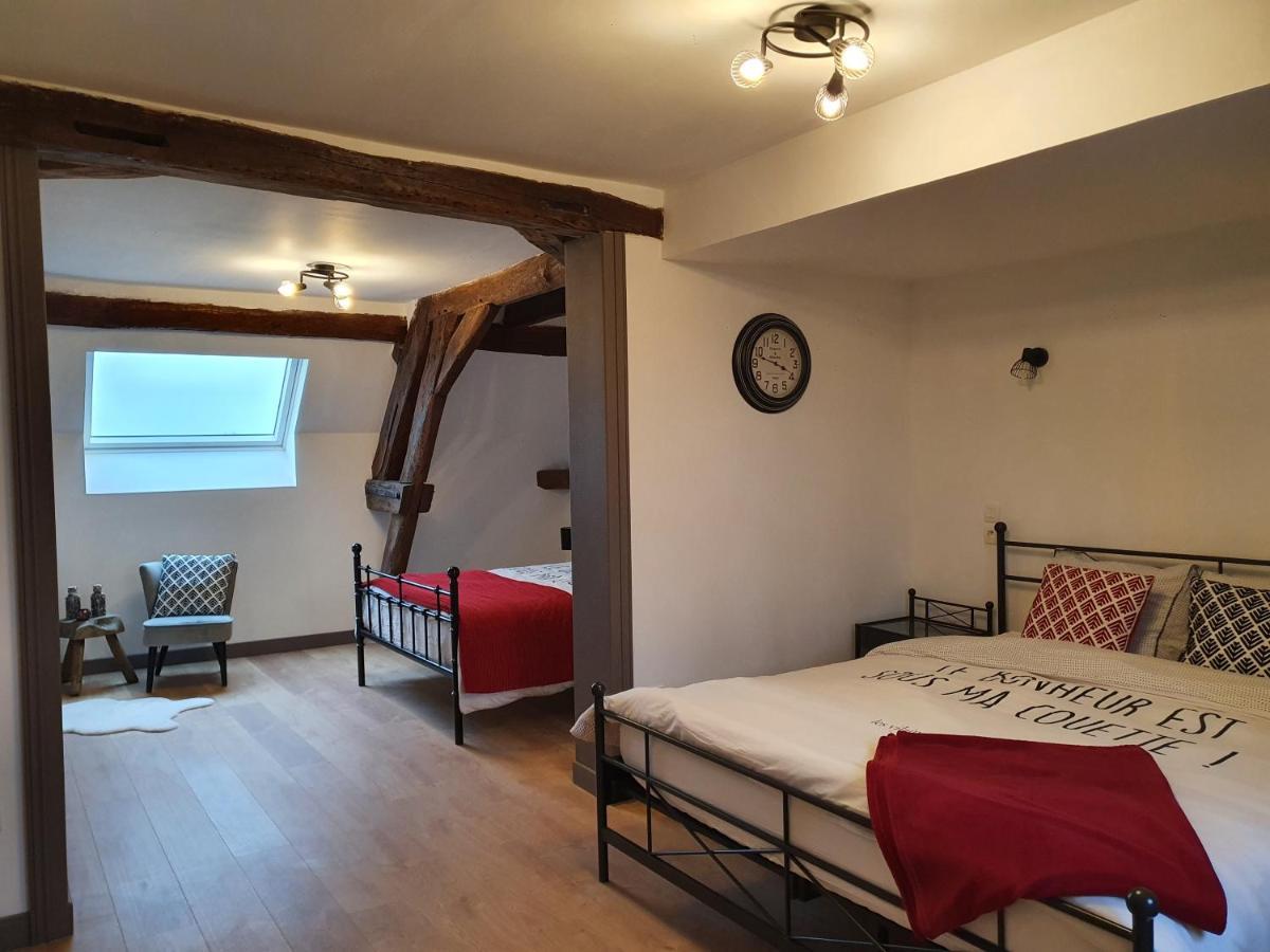 Au Petit Paradis Sainte-Gauburge-Sainte-Colombe ภายนอก รูปภาพ