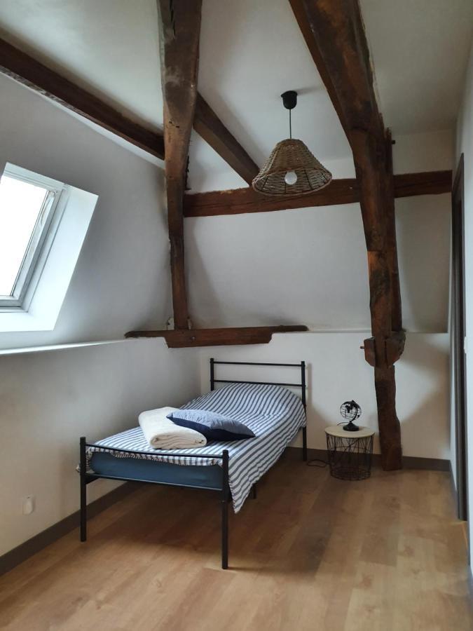 Au Petit Paradis Sainte-Gauburge-Sainte-Colombe ภายนอก รูปภาพ
